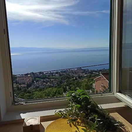 Lemon No. 205 Apartment *